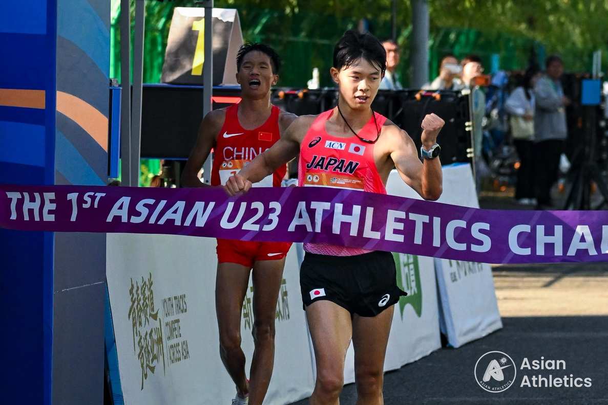 Women's 4x400m Relay Victory